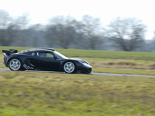 Lotus Sport Exige, side view on the track