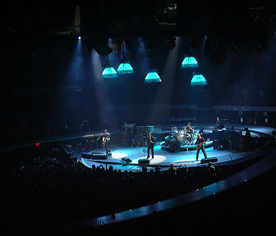 U2 in San Diego, opening 2005, blue light