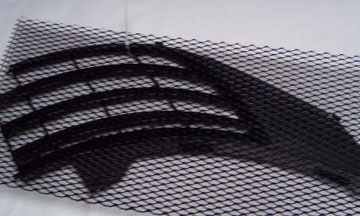 forming mesh on plastic grill