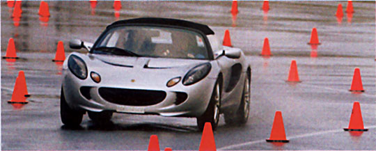 Elise on the autocross