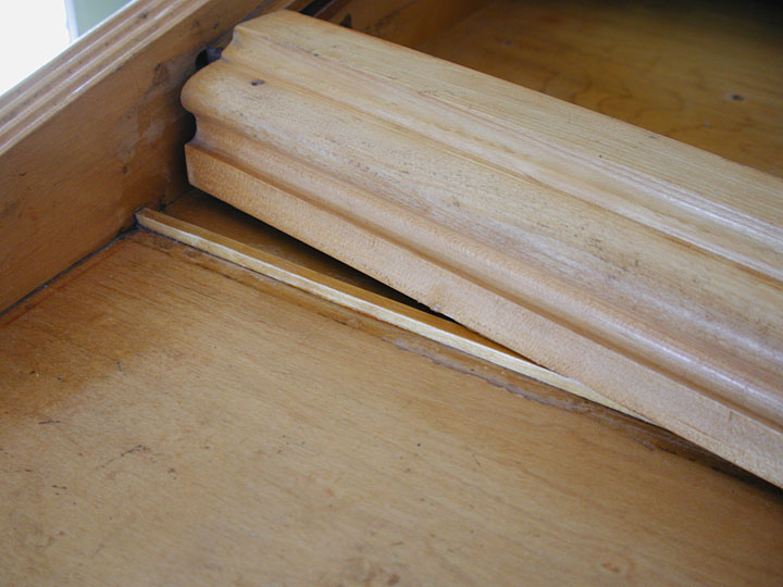 front moulding and guide strip